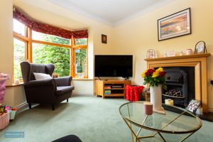 Sitting Room- click for photo gallery